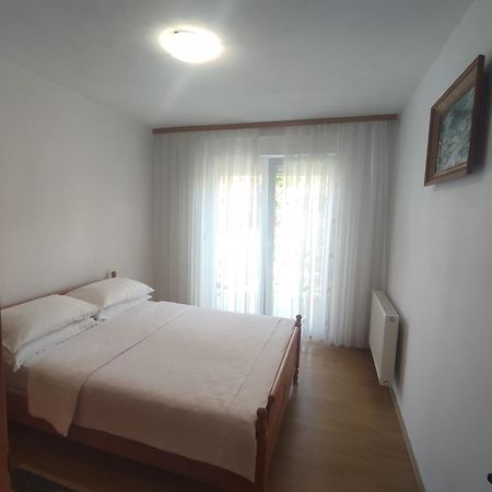 Apartman Bor Ливно Екстериор снимка