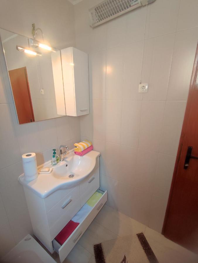 Apartman Bor Ливно Екстериор снимка