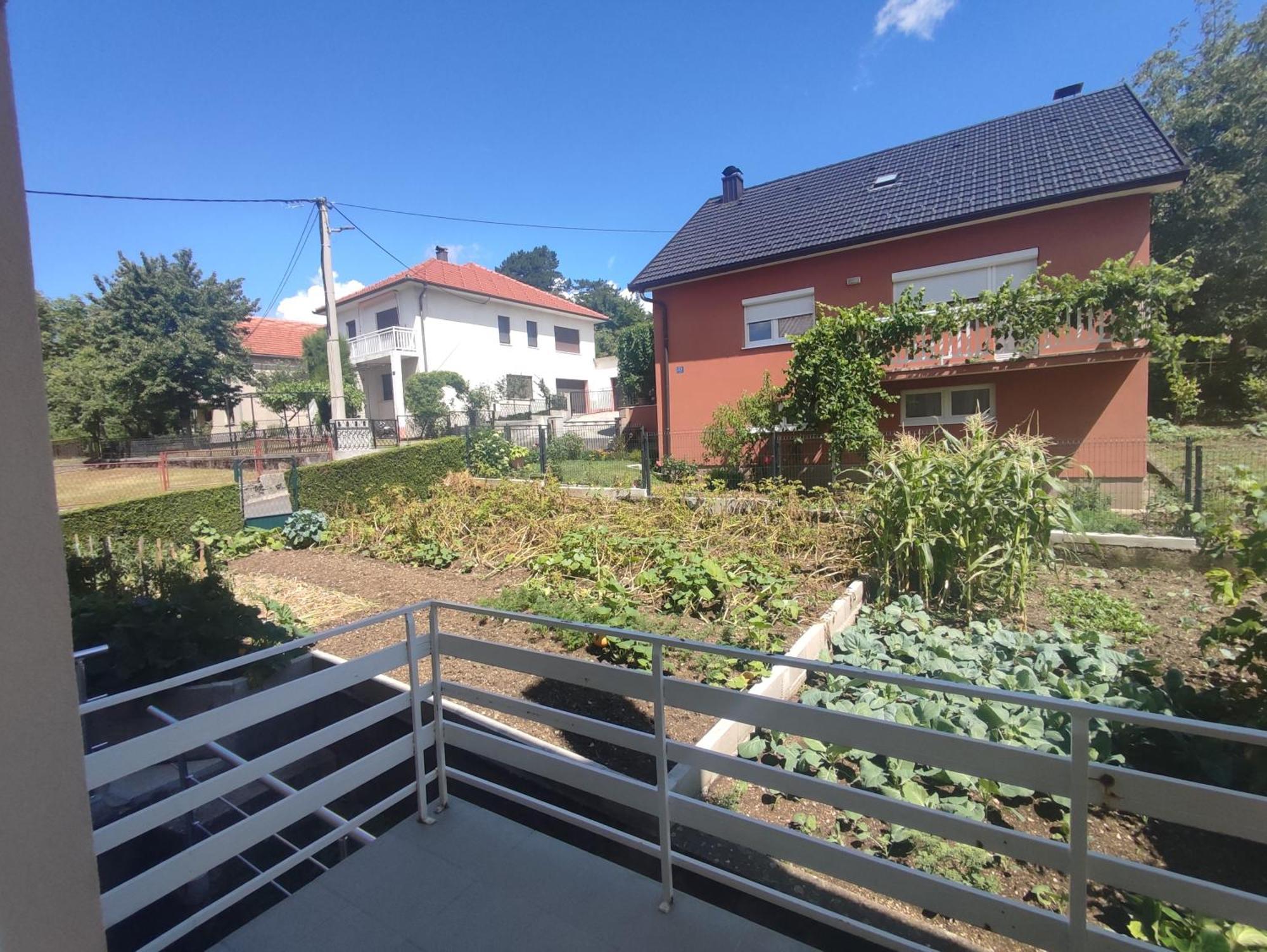 Apartman Bor Ливно Екстериор снимка
