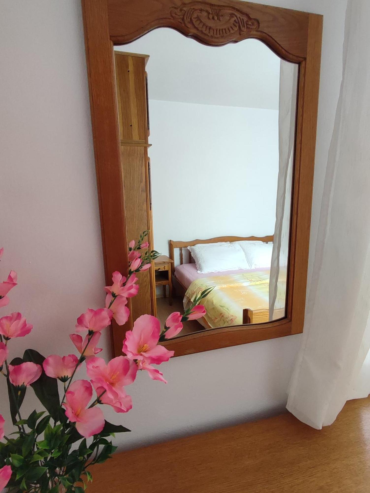 Apartman Bor Ливно Екстериор снимка