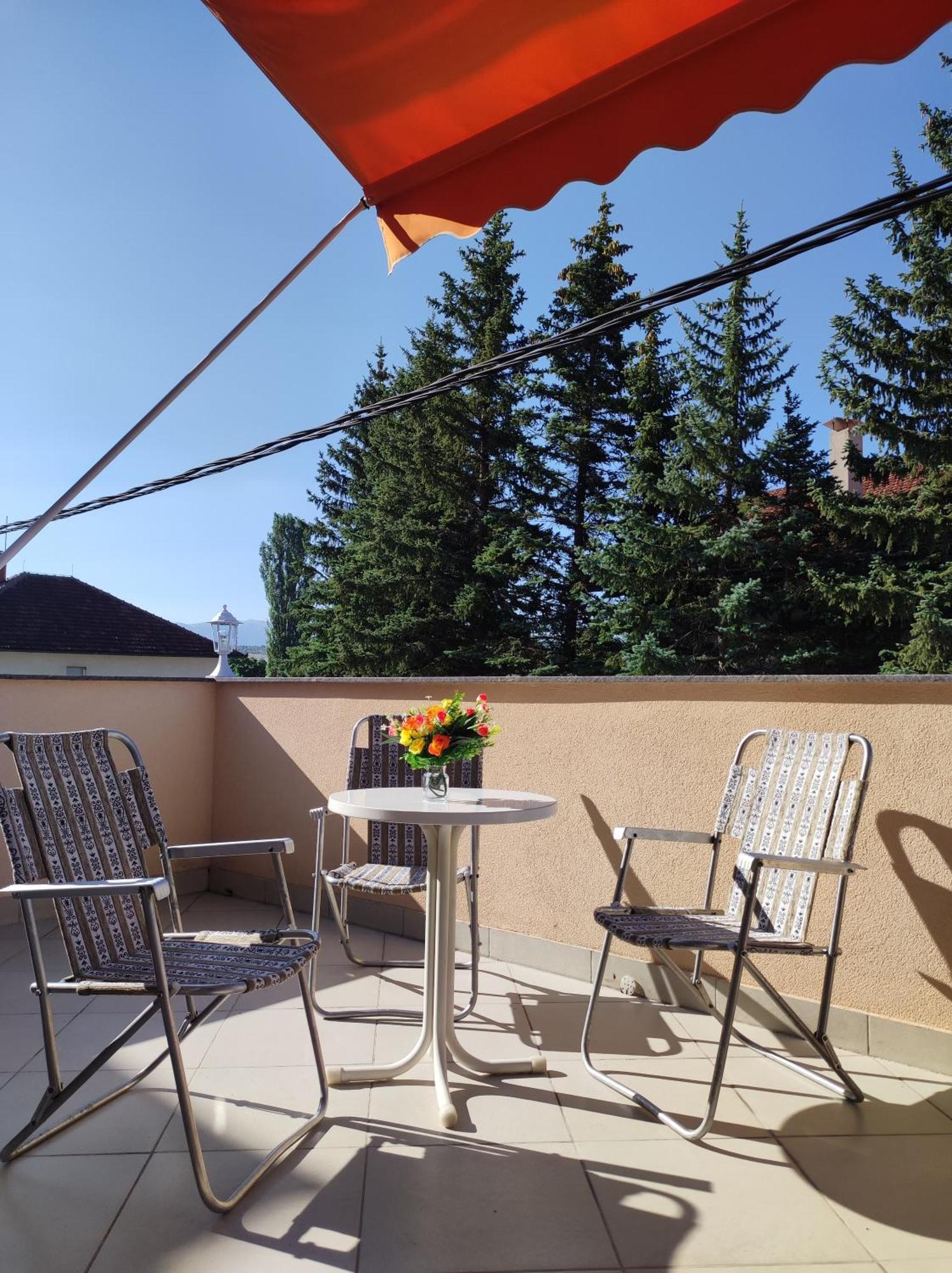 Apartman Bor Ливно Екстериор снимка