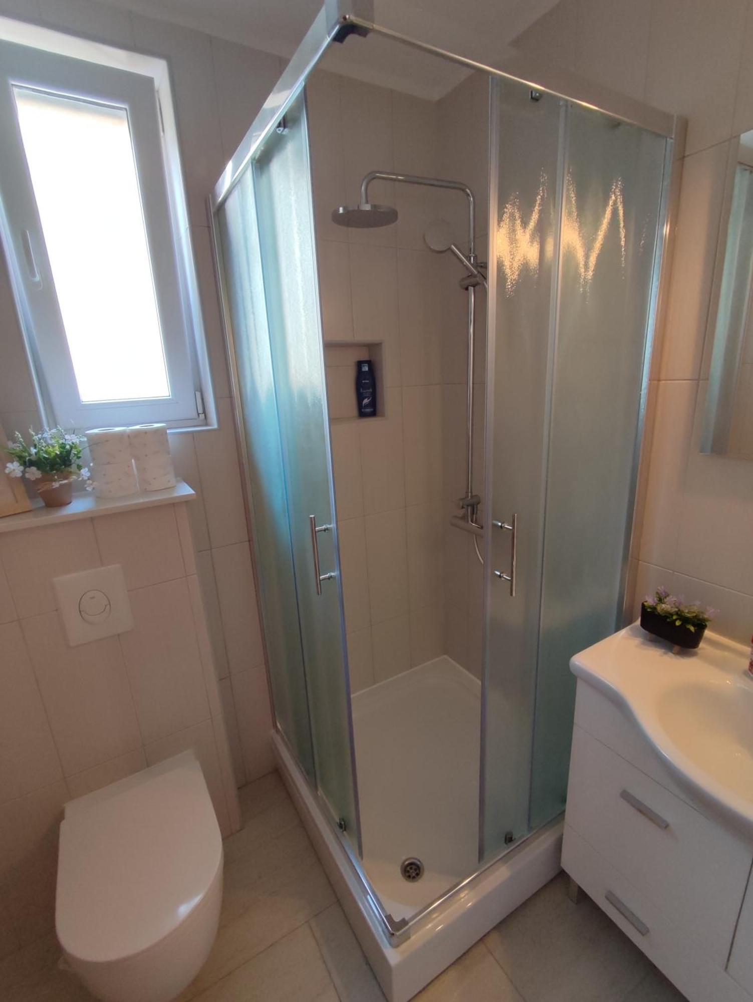 Apartman Bor Ливно Екстериор снимка